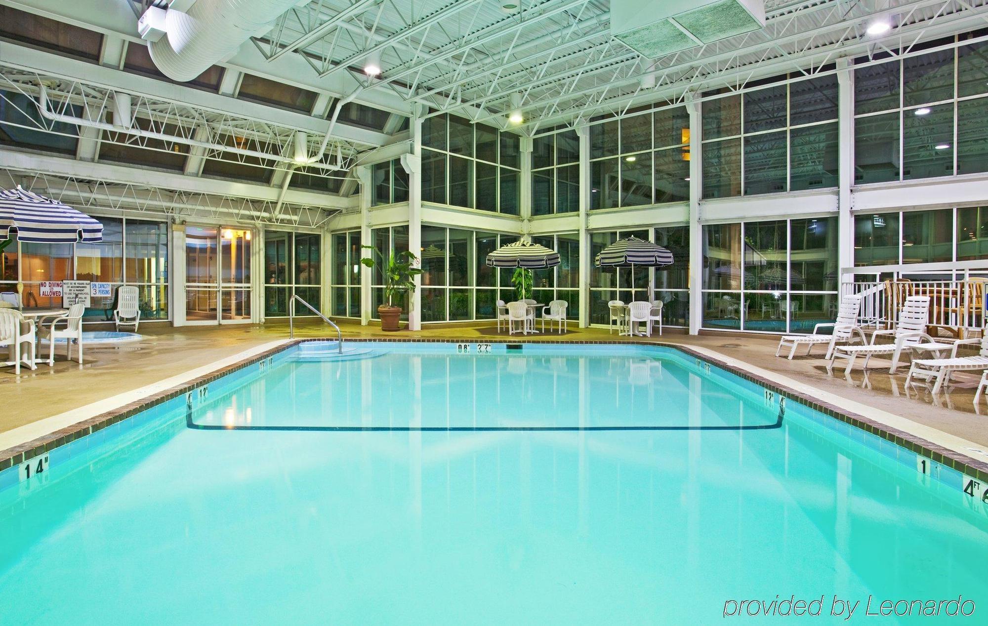 Holiday Inn Chicago - Elk Grove, An Ihg Hotel Elk Grove Village Facilities photo