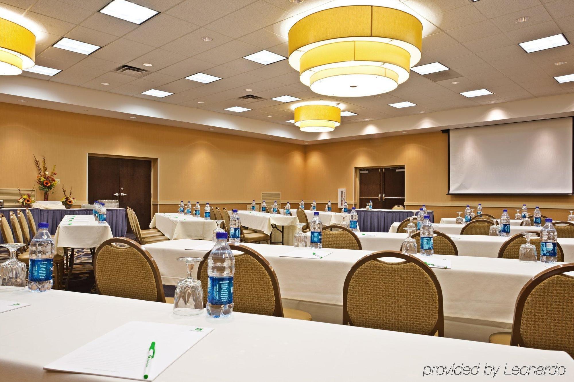 Holiday Inn Chicago - Elk Grove, An Ihg Hotel Elk Grove Village Facilities photo
