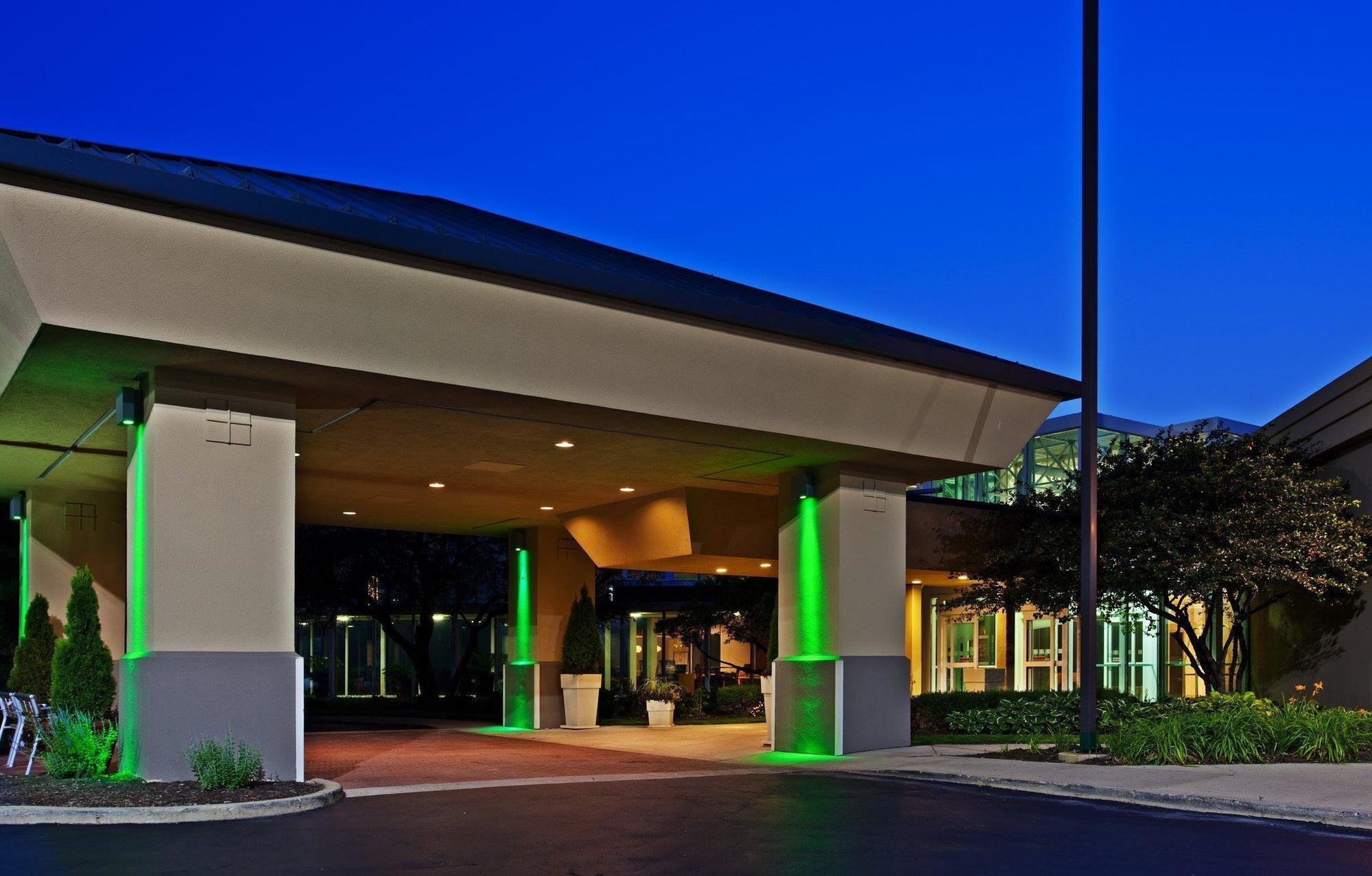 Holiday Inn Chicago - Elk Grove, An Ihg Hotel Elk Grove Village Exterior photo